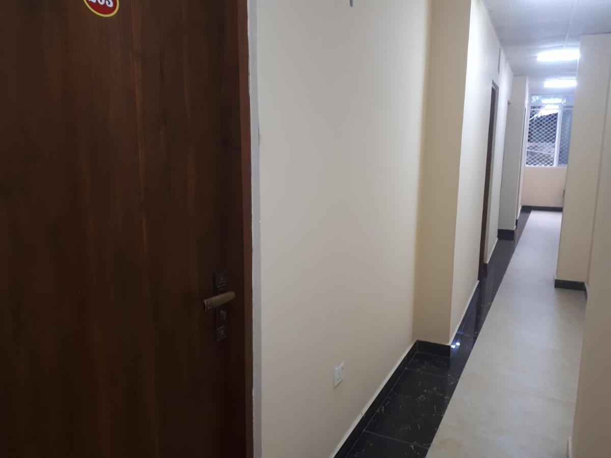 Royal Motel Colombo Extérieur photo